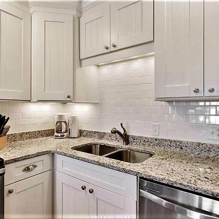 Direct Oceanfront Private Villa Overlooking Pool/Beach - South Forest Beach - Right Next To Coligny Plaza Хилтон-Хед-Айленд Экстерьер фото